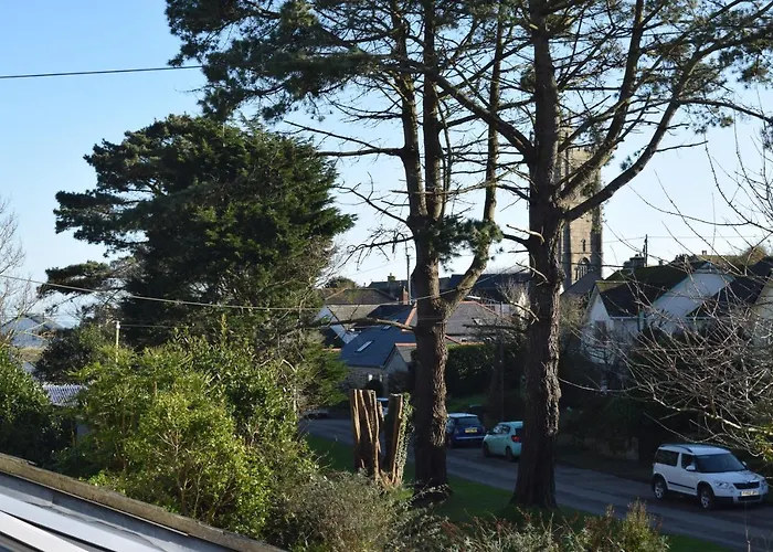 6 Trungle Terrace